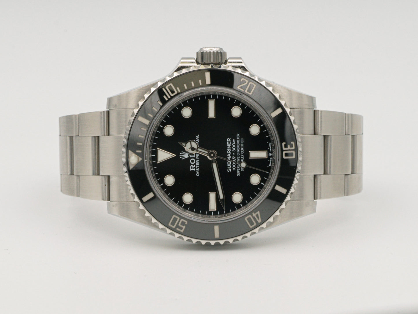 Rolex Submariner 124060 with Card