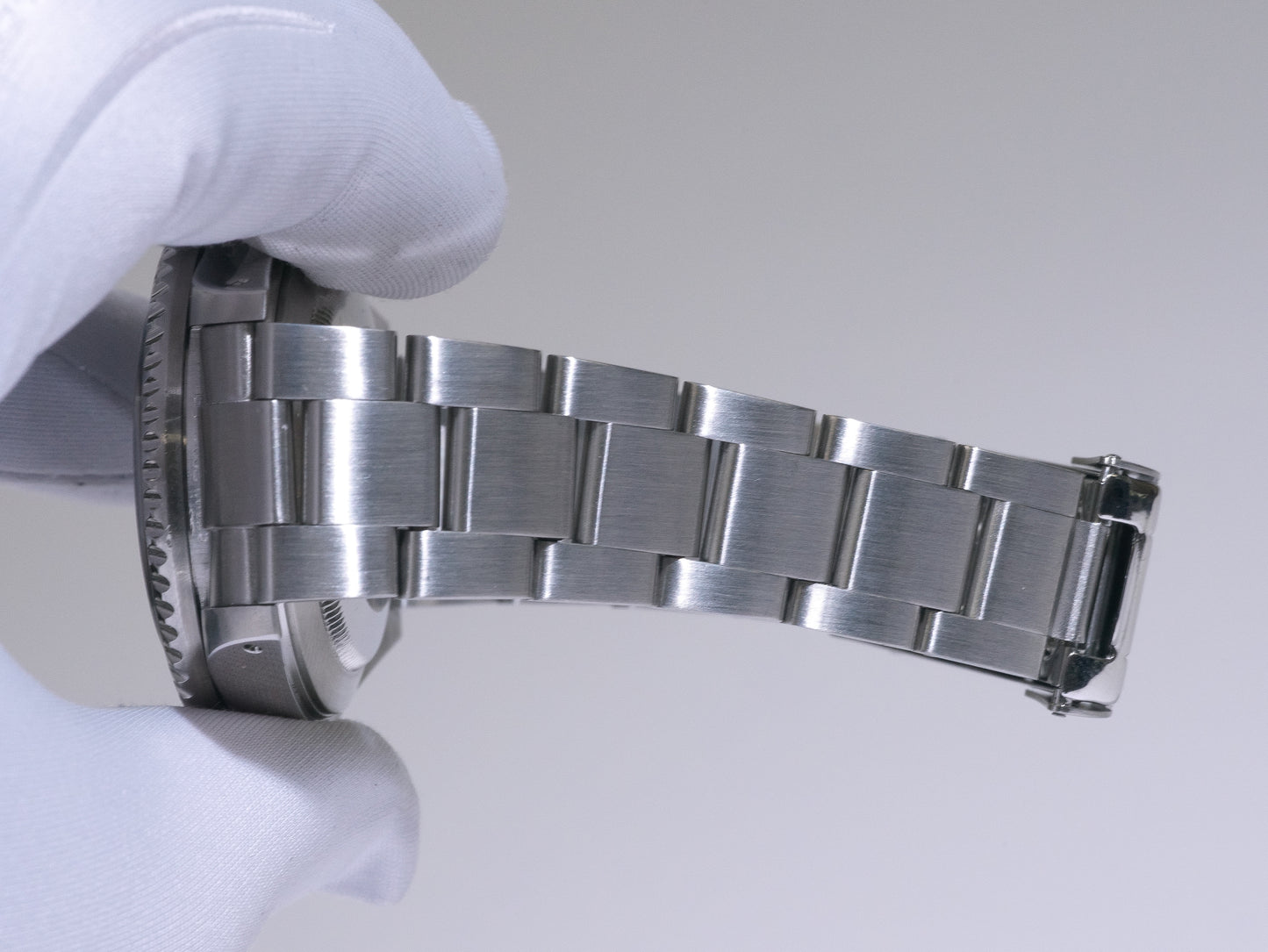 Rolex Sea-Dweller 16660