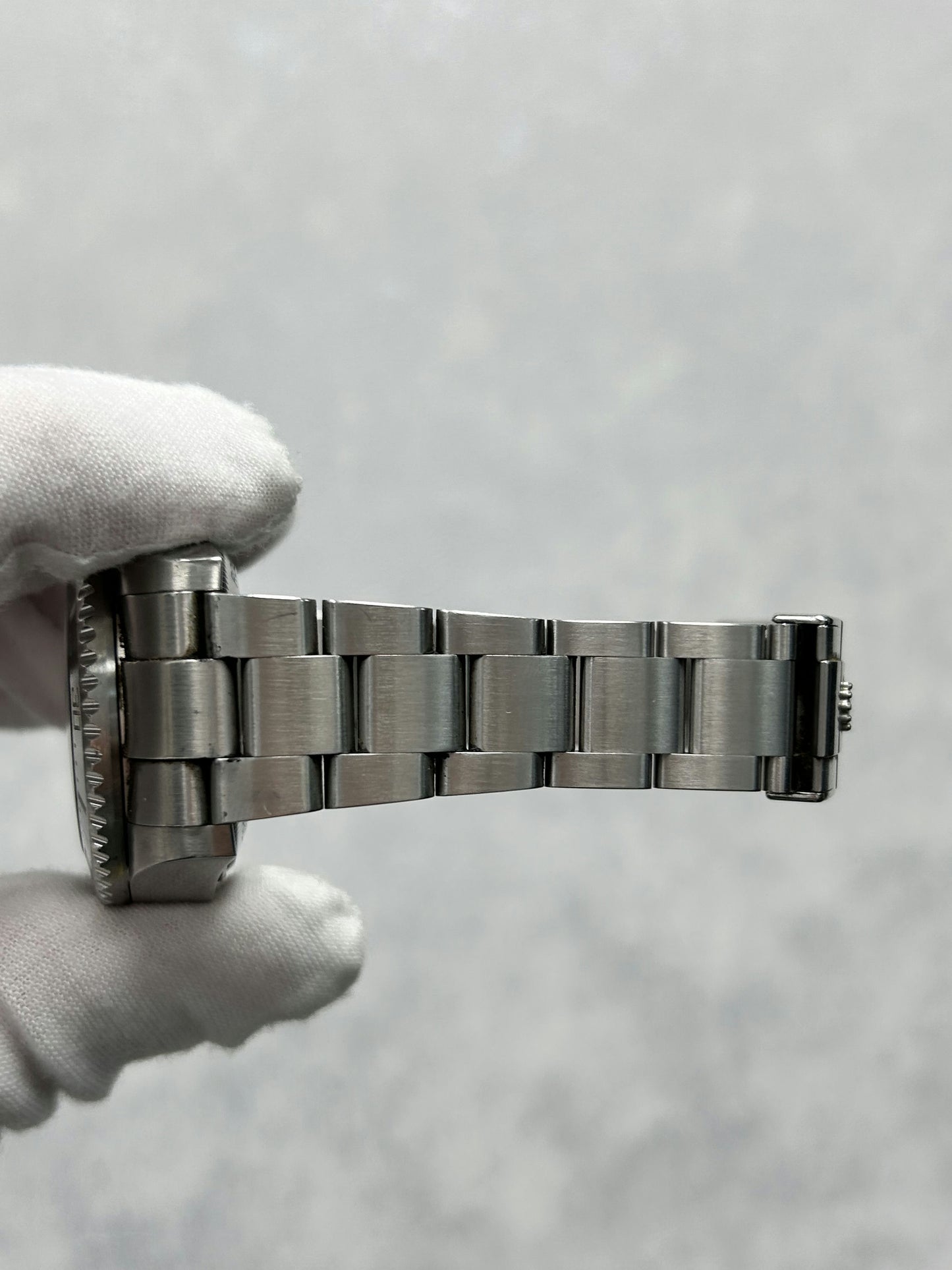 Rolex Sea-Dweller 116660 with Card