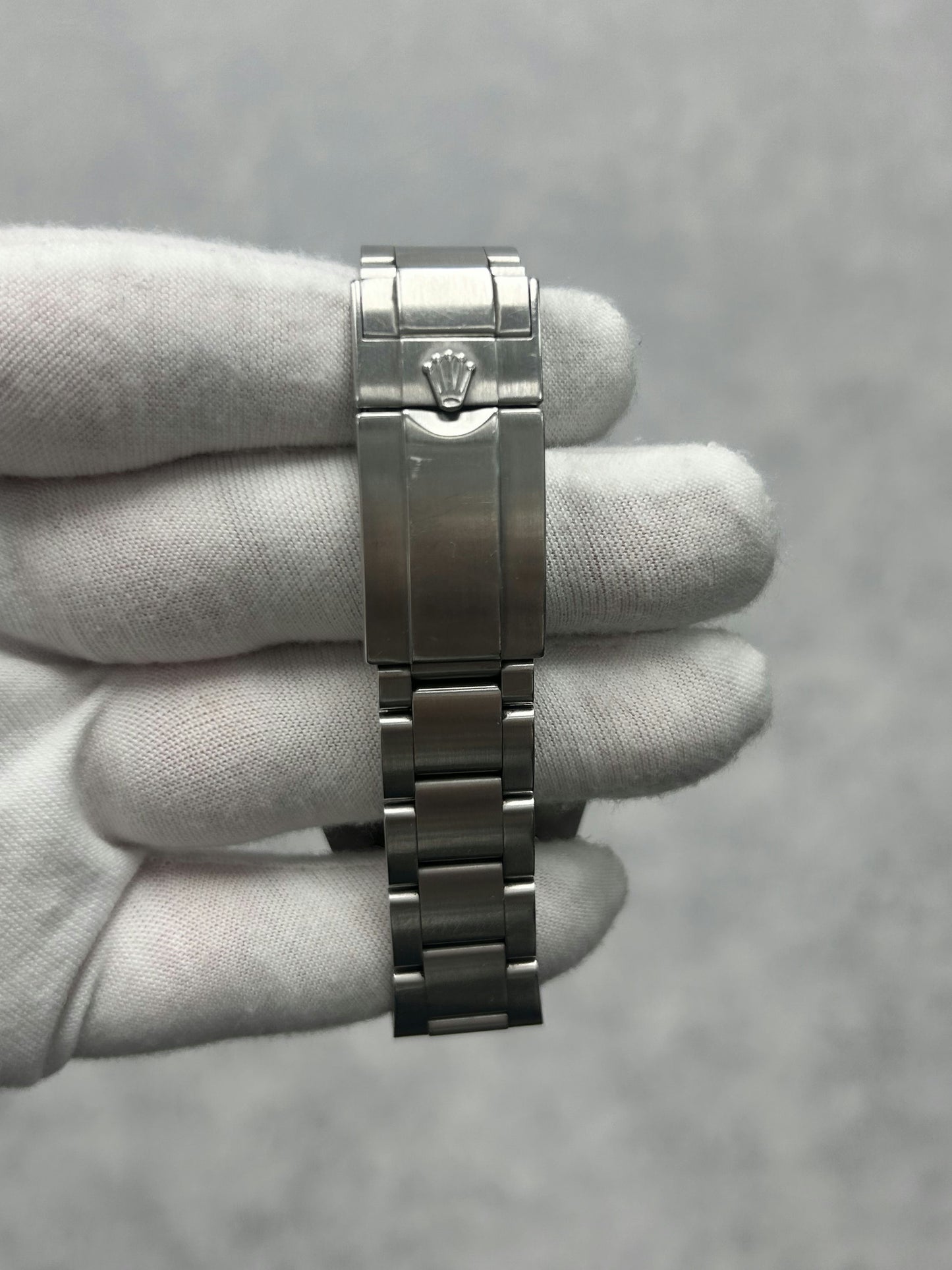 Rolex Explorer 214270