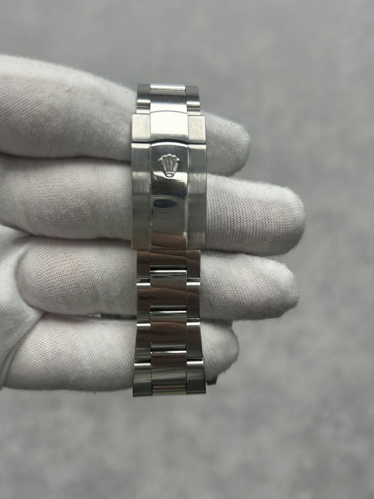 Rolex Datejust 41 126300 with White Tag and Card