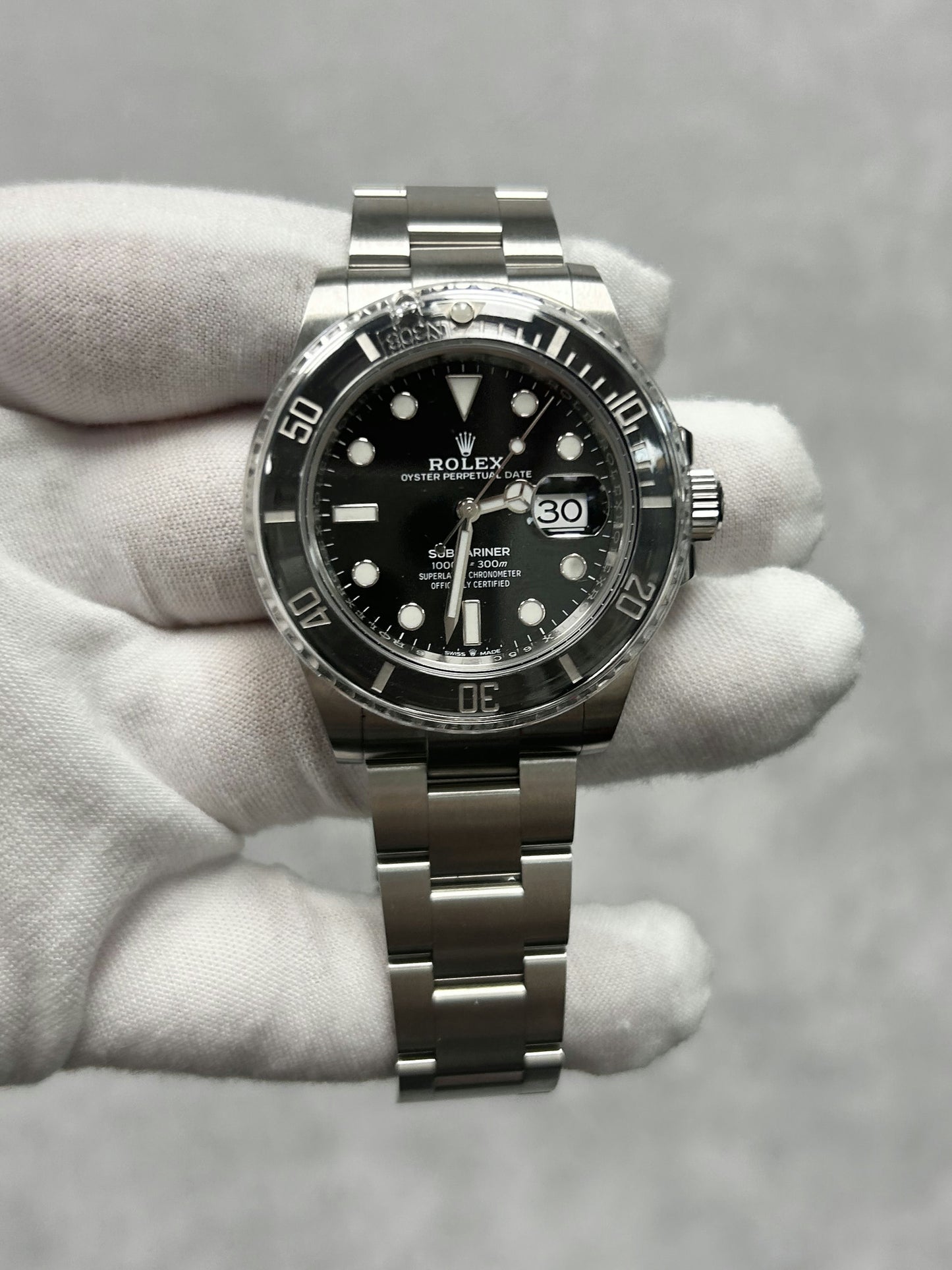 Rolex Submariner Date 126610LN with Card