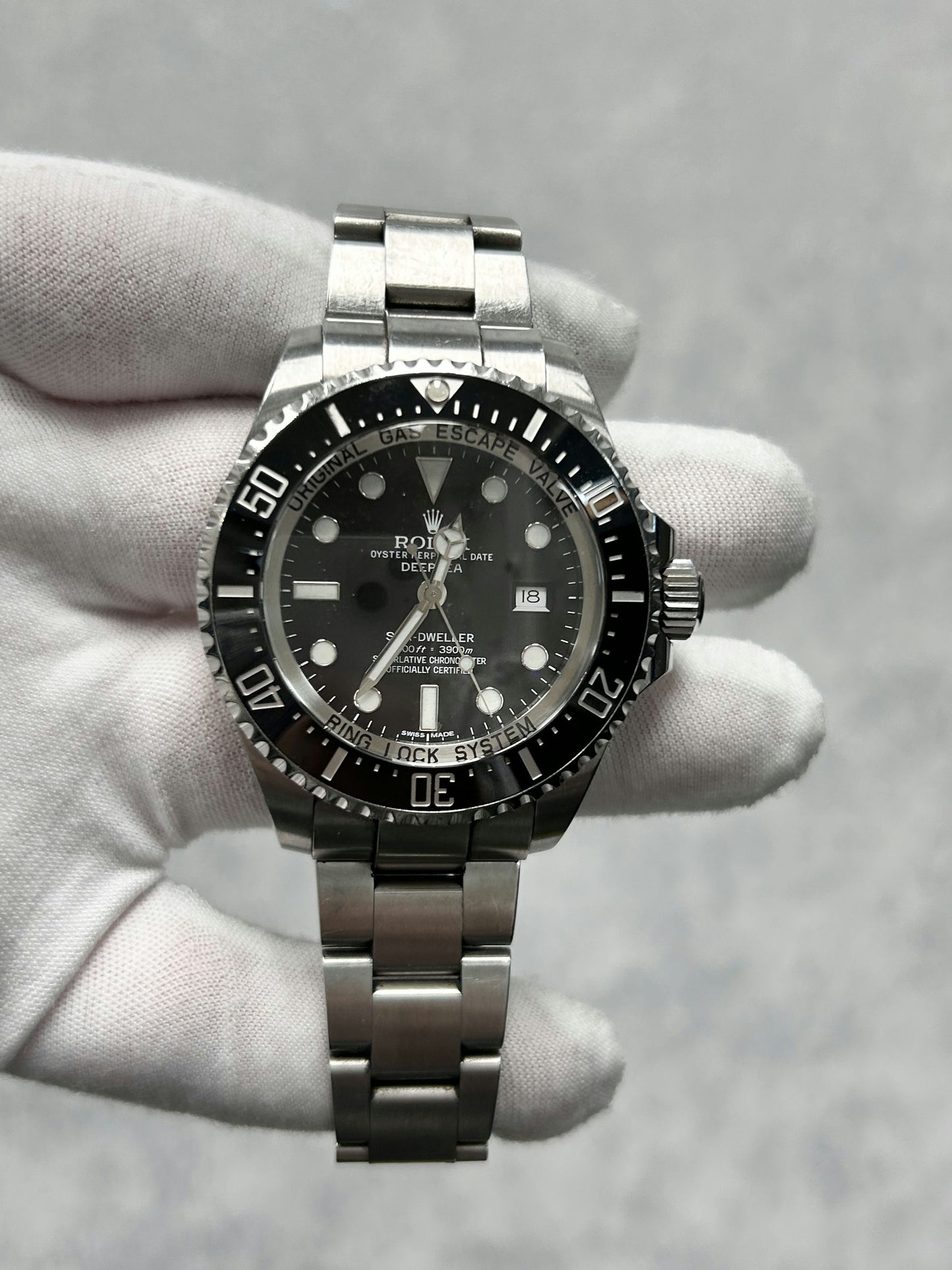 Rolex Sea-Dweller 116660 with Card