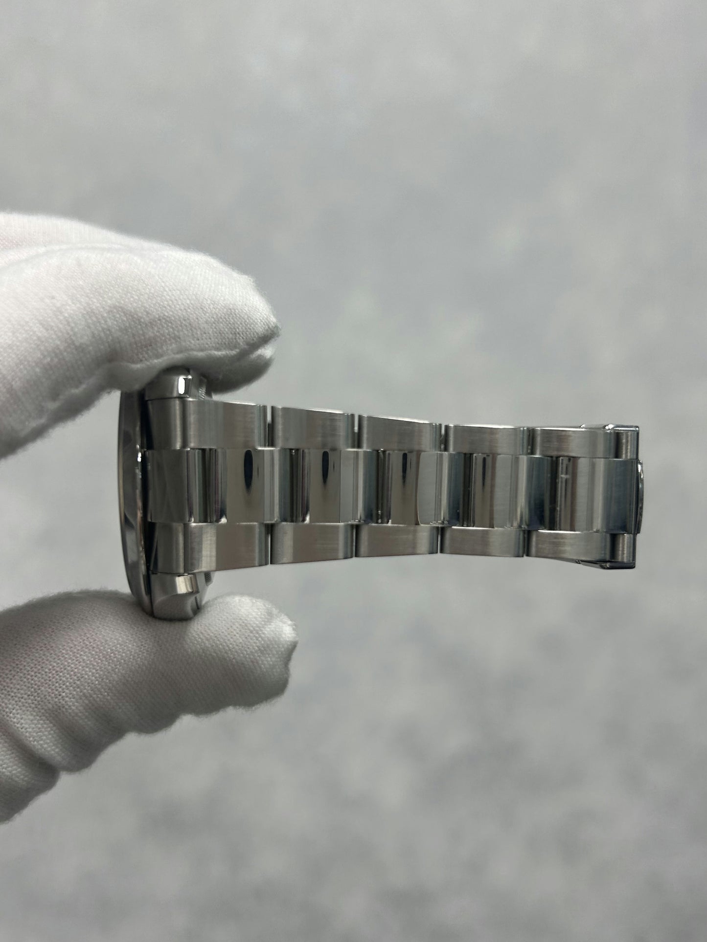 Rolex Datejust 41 126300 with White Tag and Card