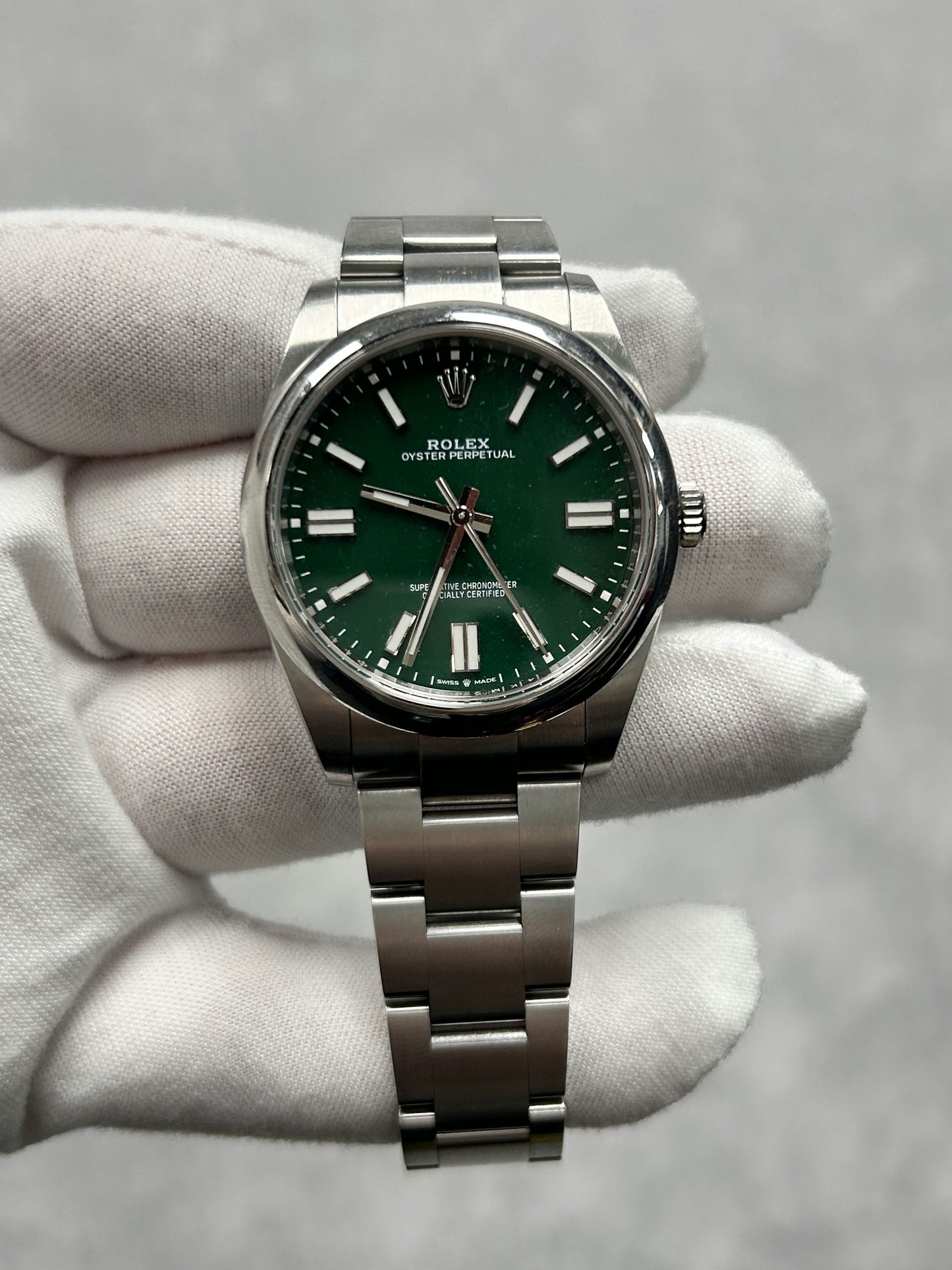 Rolex Oyster Perpetual 124300 with Card