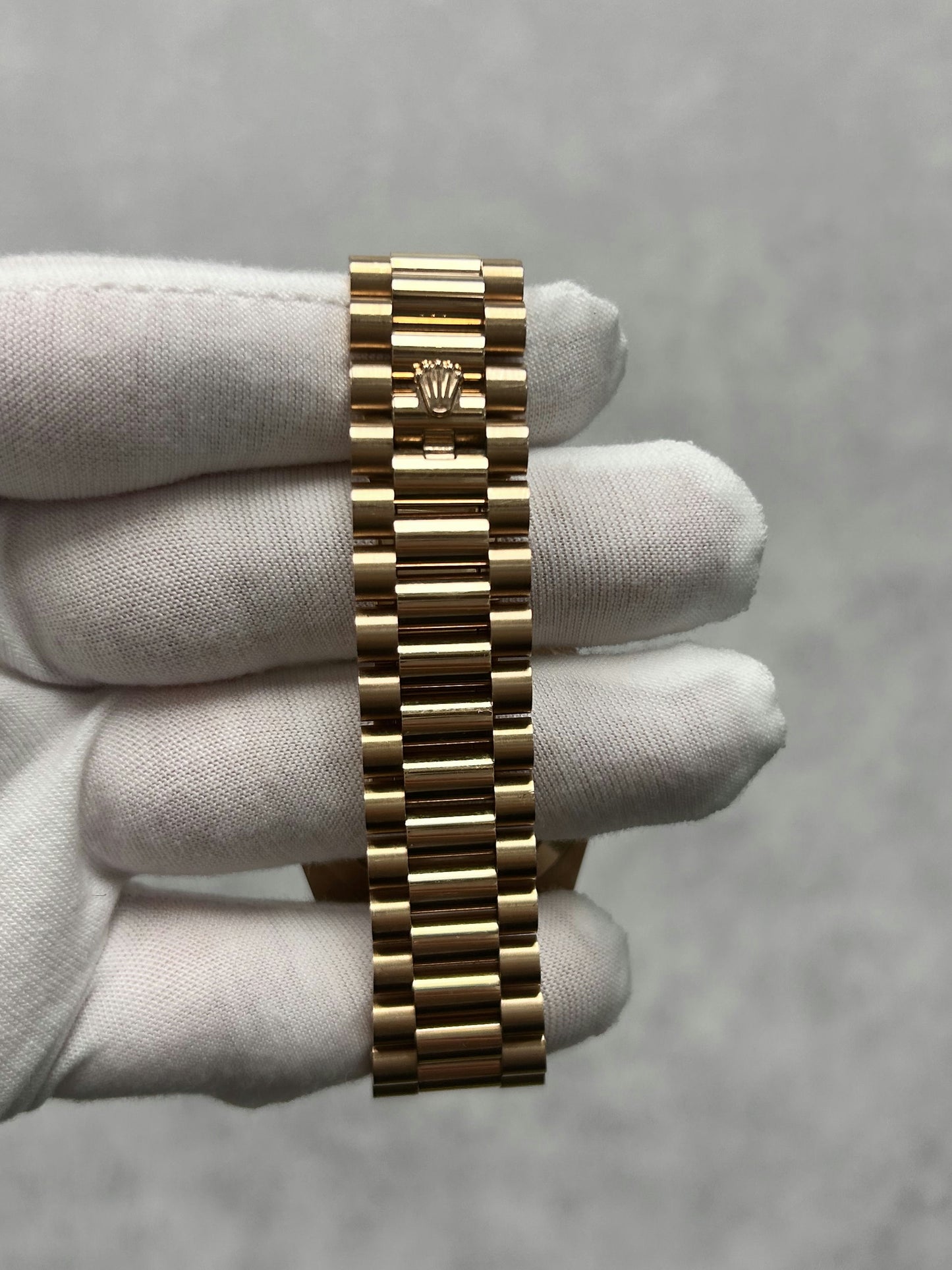 Rolex Day-Date 228235 with Card