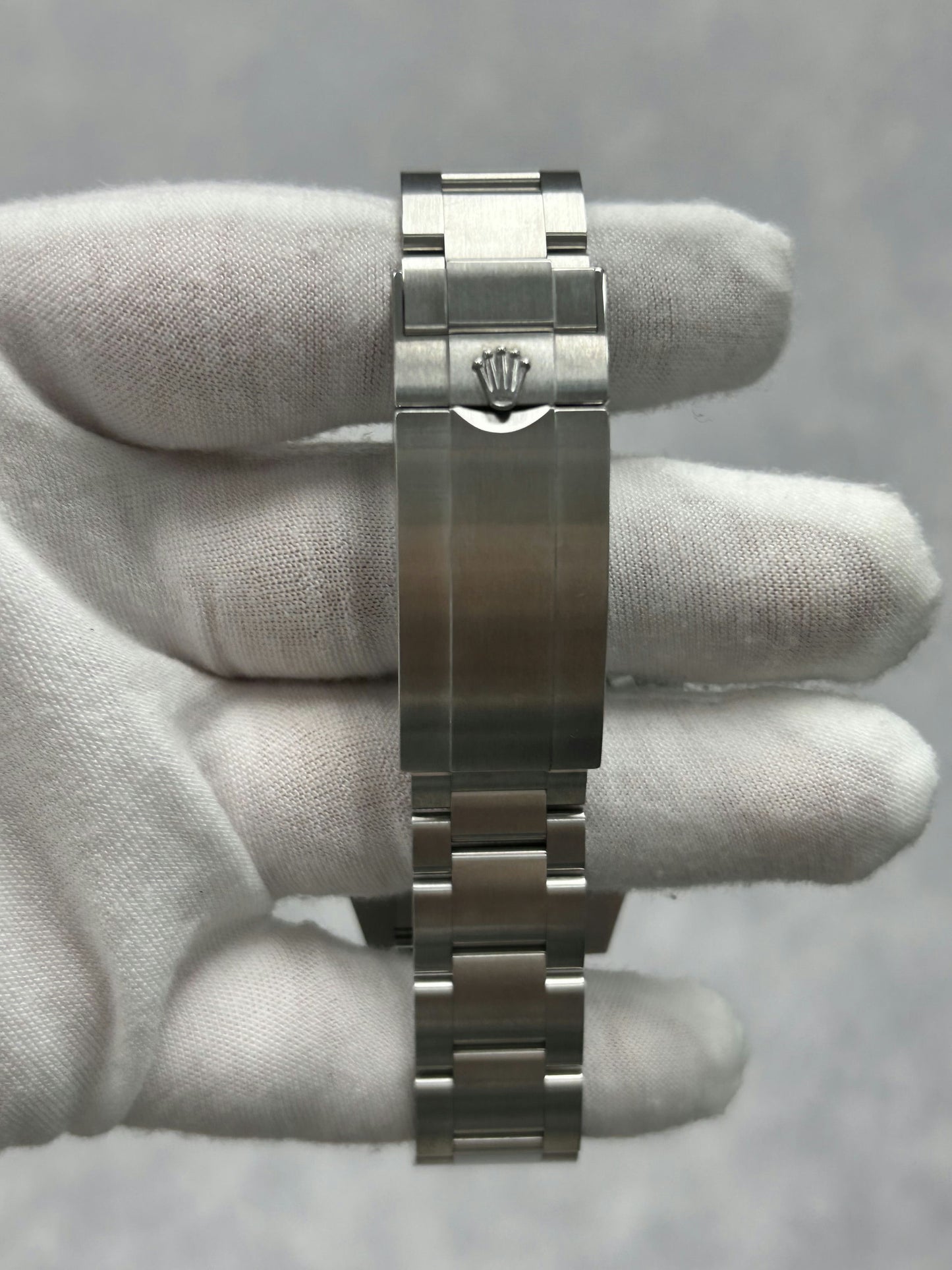 Rolex SubmarinerDDate 126610LN with Card