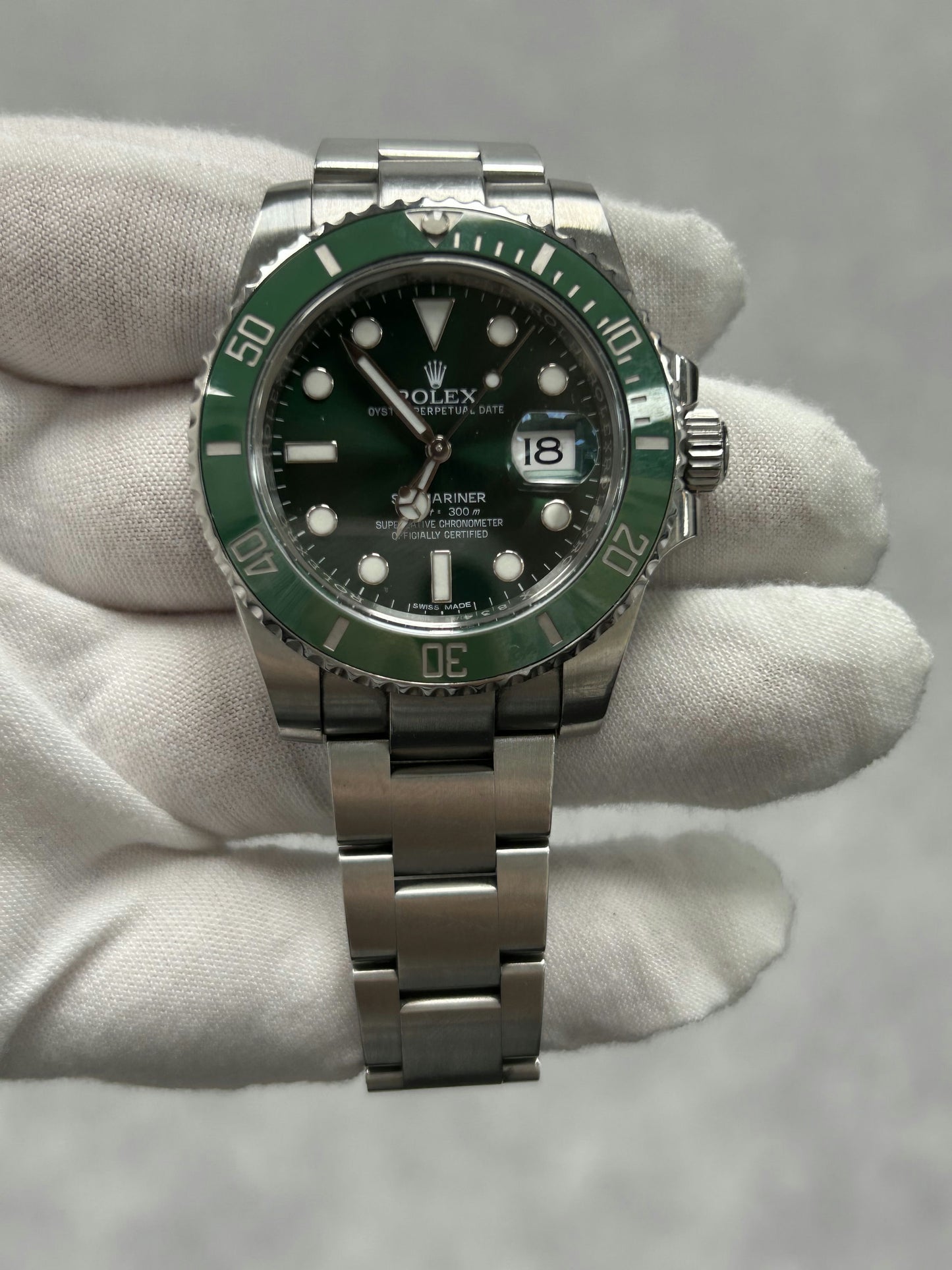 Rolex Submariner Date 116610LV with Card