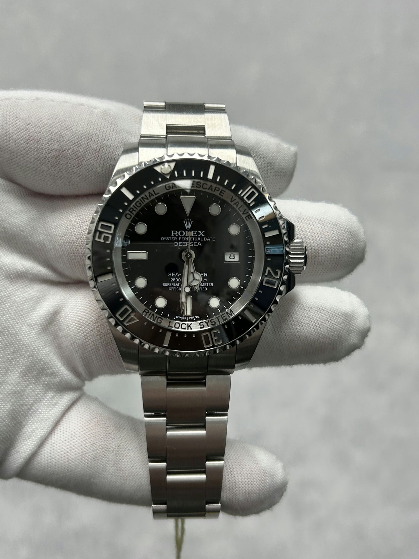 Rolex Sea-Dweller 116660 with Card