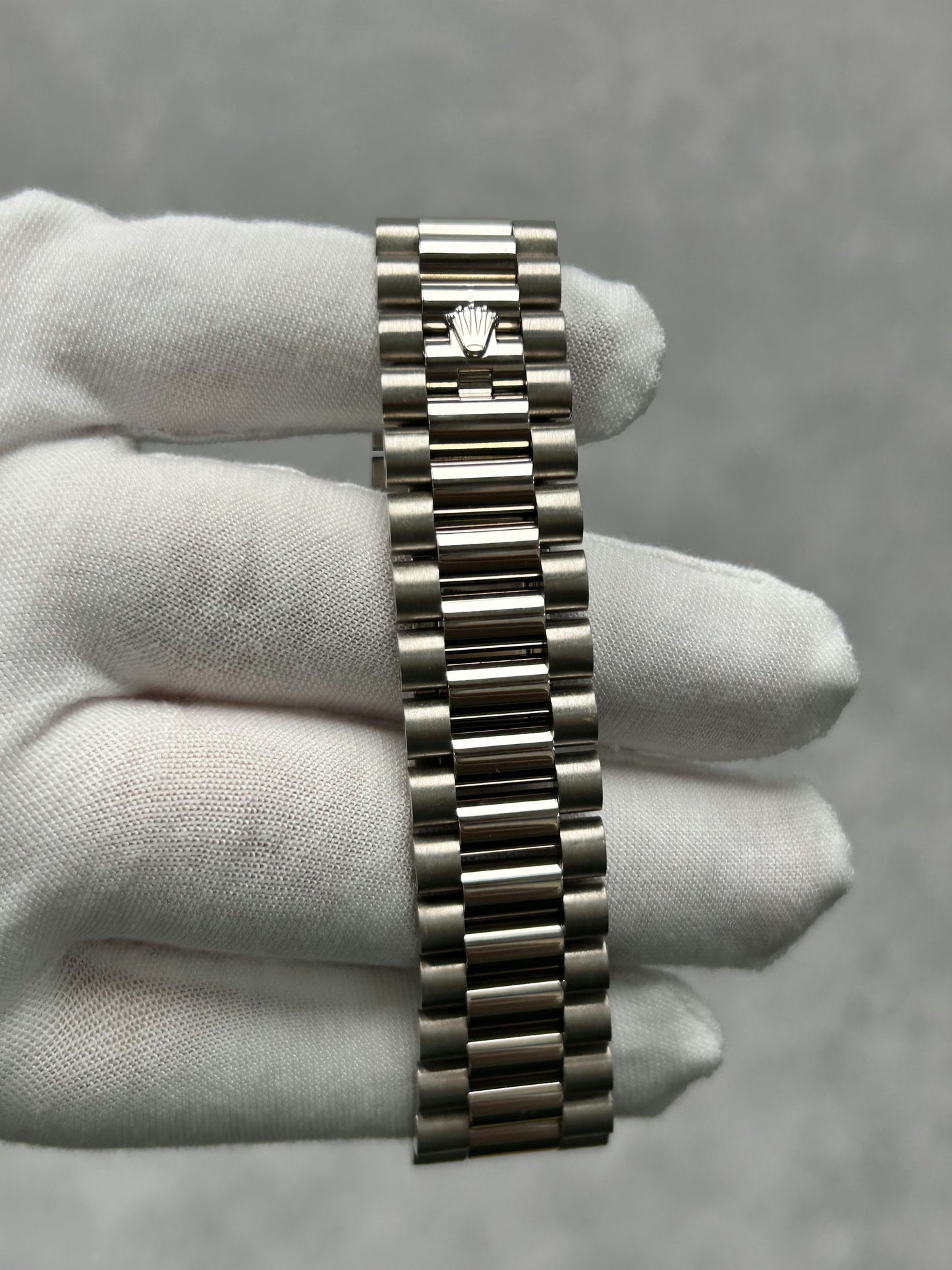 Rolex Day-Date 40 228239 with Card