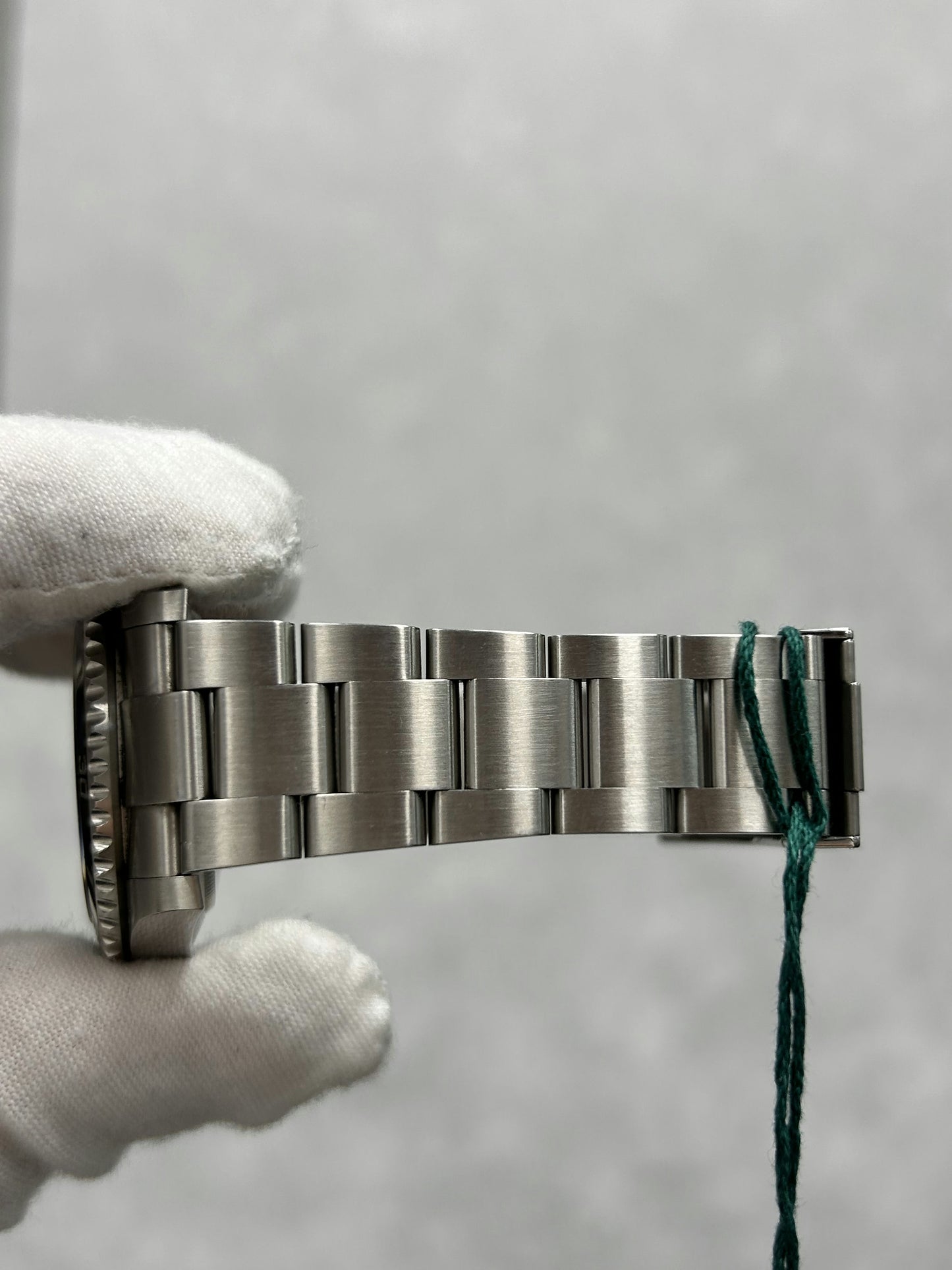 Rolex Submariner 124060 with Card