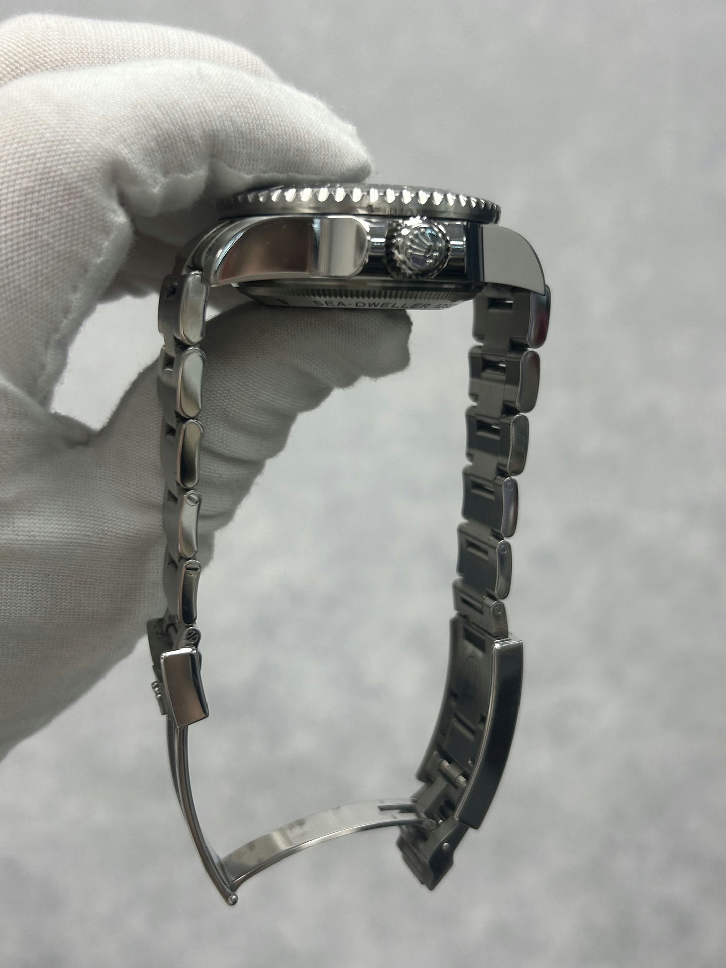 Rolex Sea-Dweller 116660 with Card