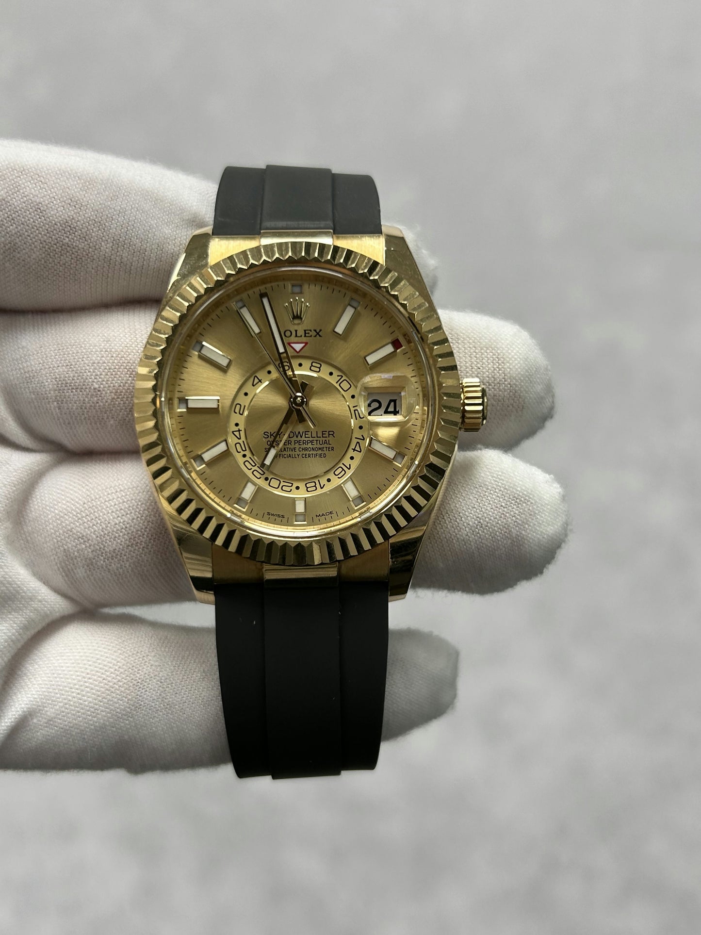 Rolex Sky-Dweller 326238 with Card