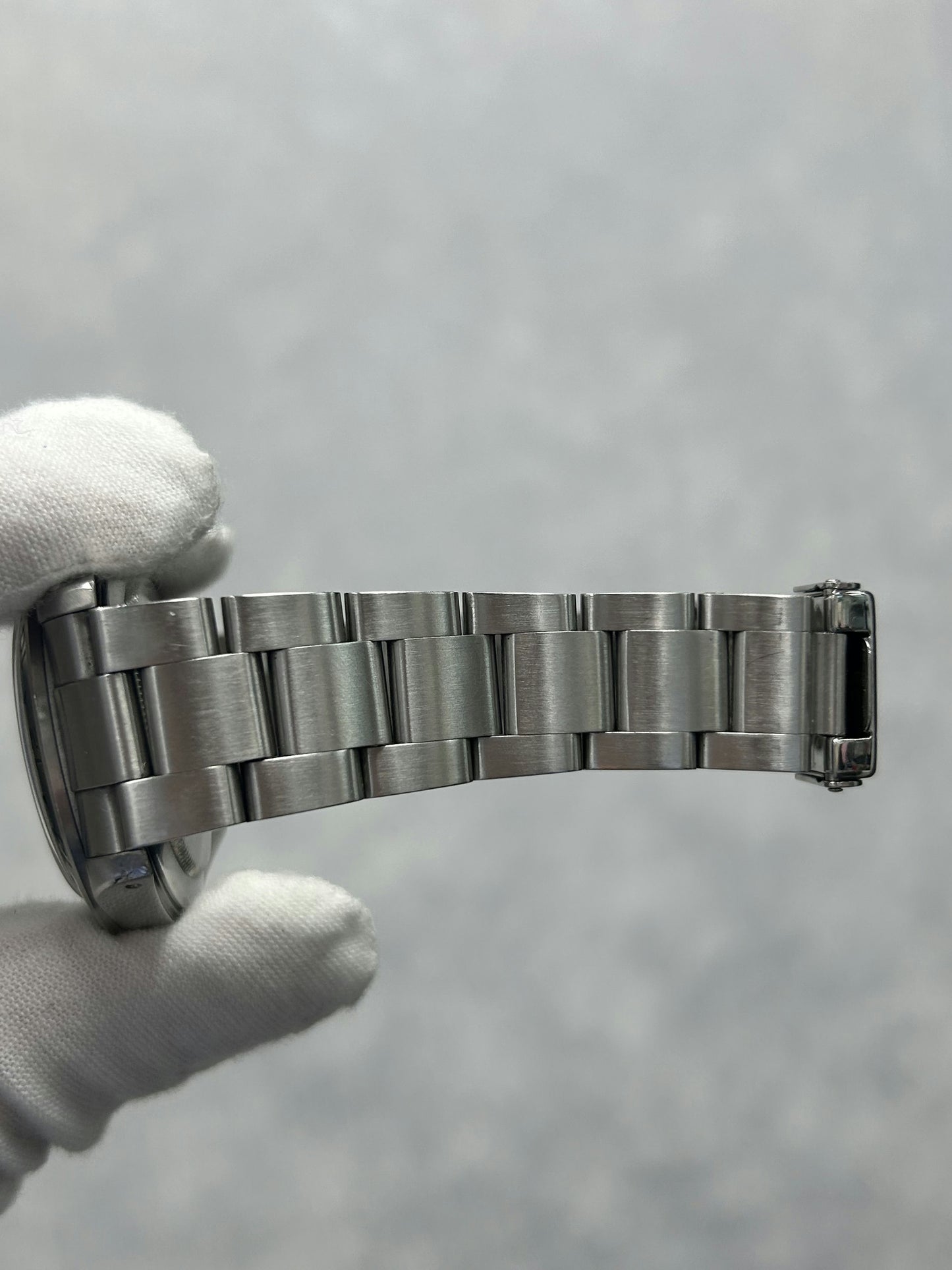 Rolex Explorer II 16570 with Card