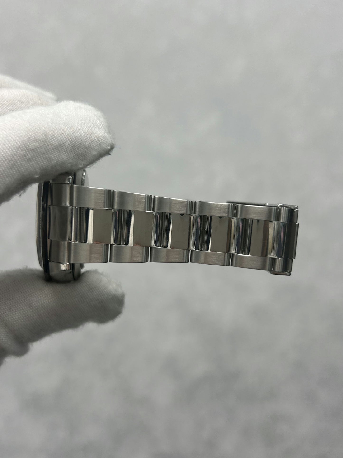 Rolex Daytona 116500LN with Card