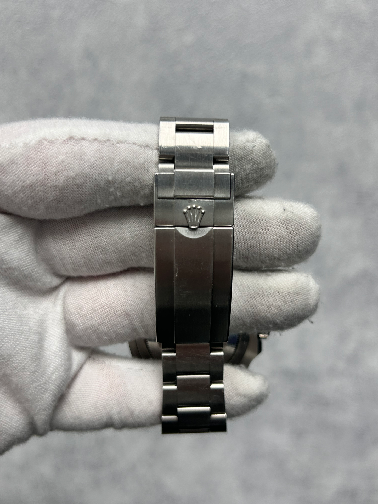 Rolex Submariner 124060 with Card