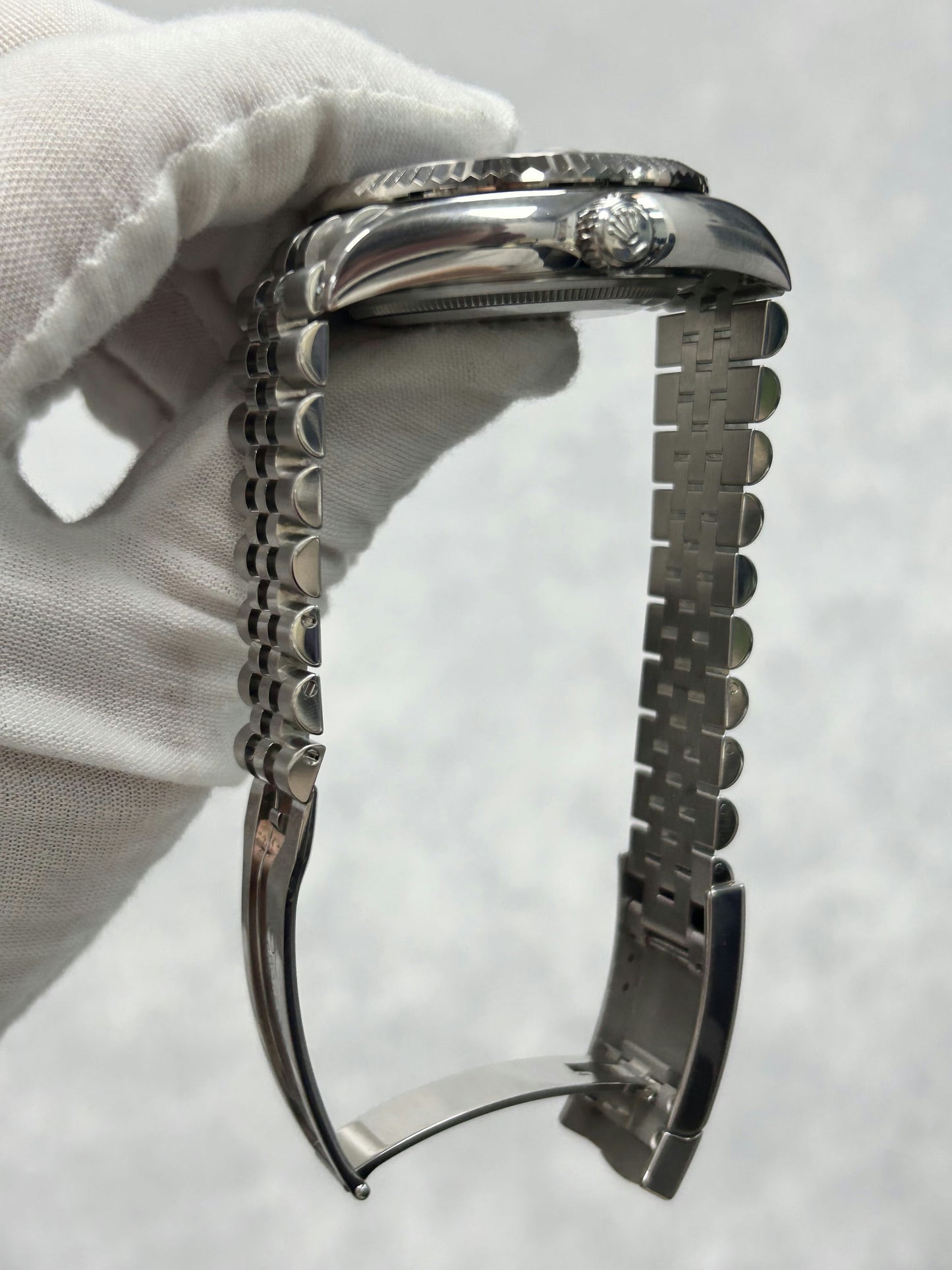 Rolex Sky-Dweller 326934 with Card