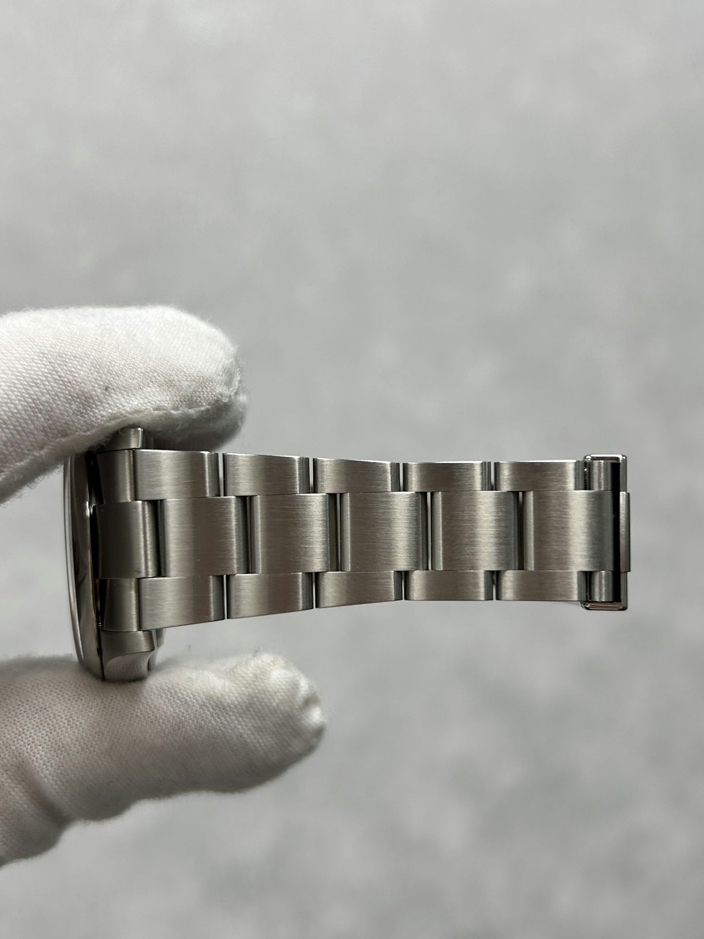 Rolex Oyster Perpetual 124300 with Card