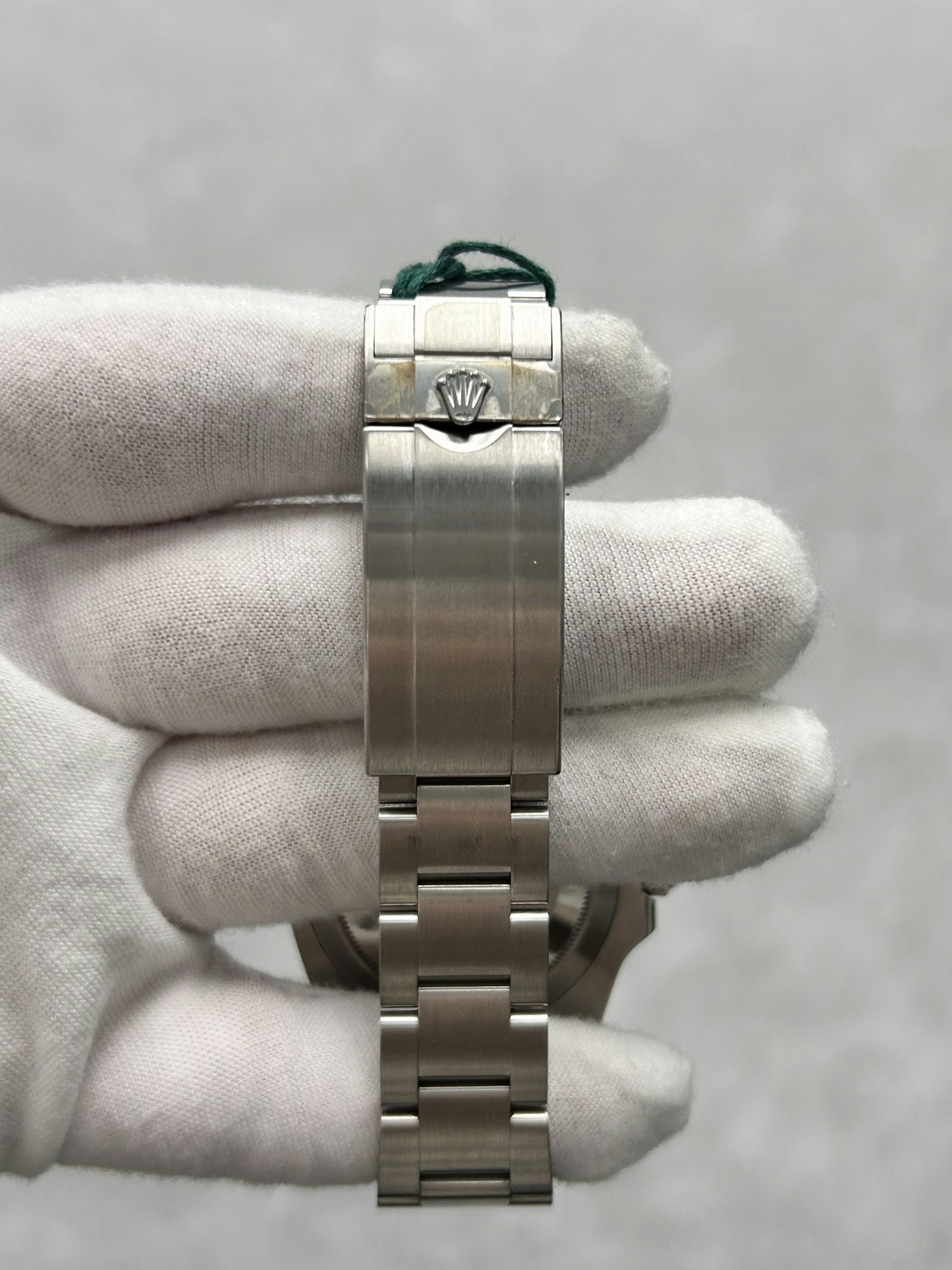 Rolex Submariner 124060 with Card