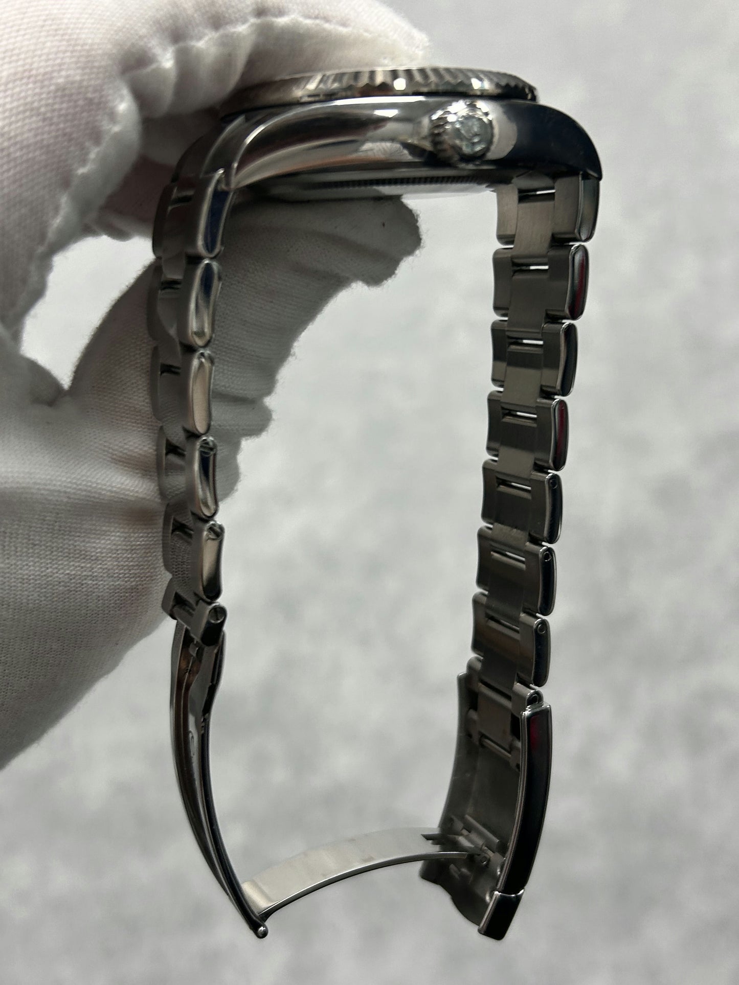 Rolex Sky-Dweller 326934 with Card