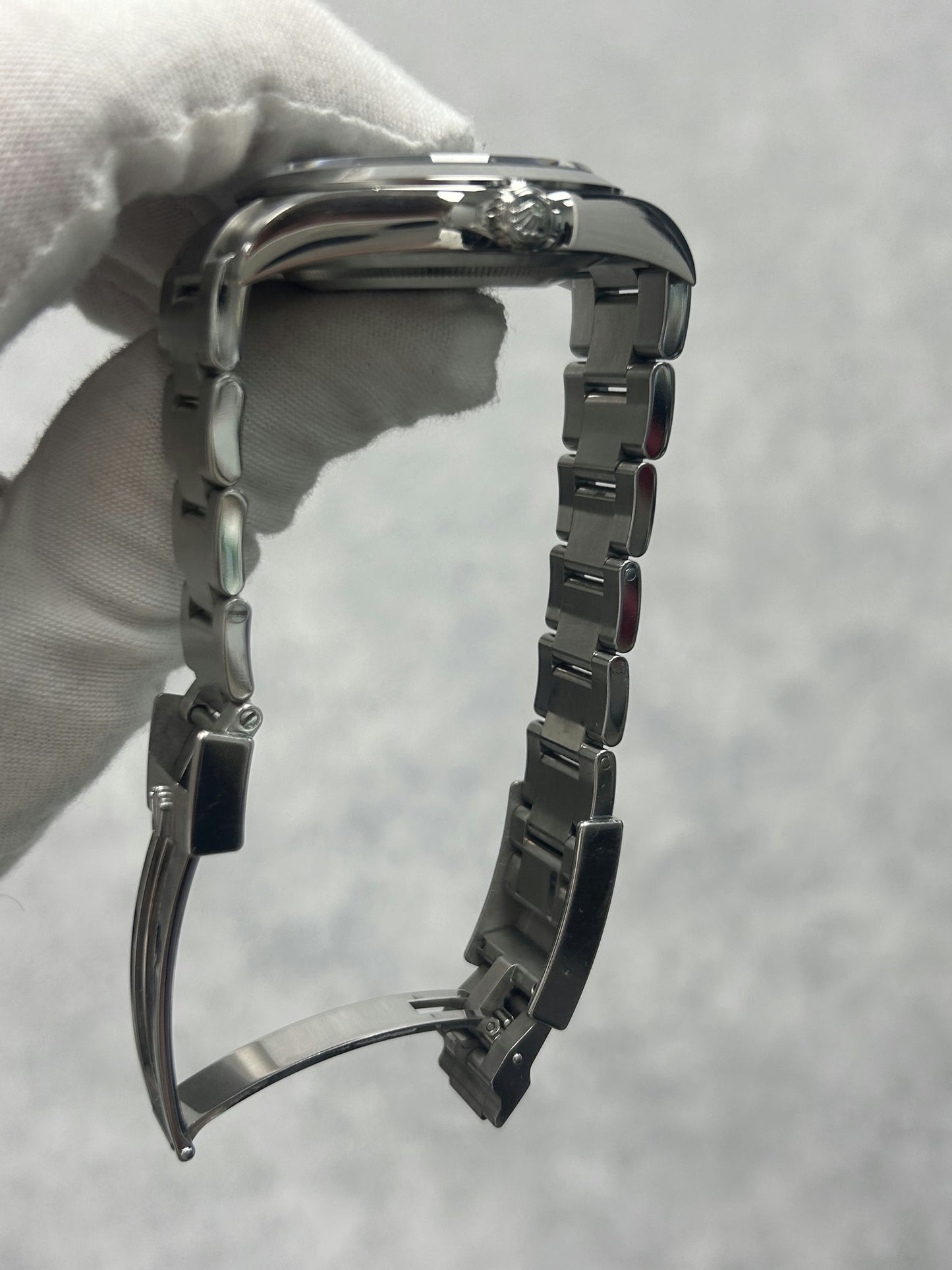 Rolex Explorer 214270 with White Tag and Card