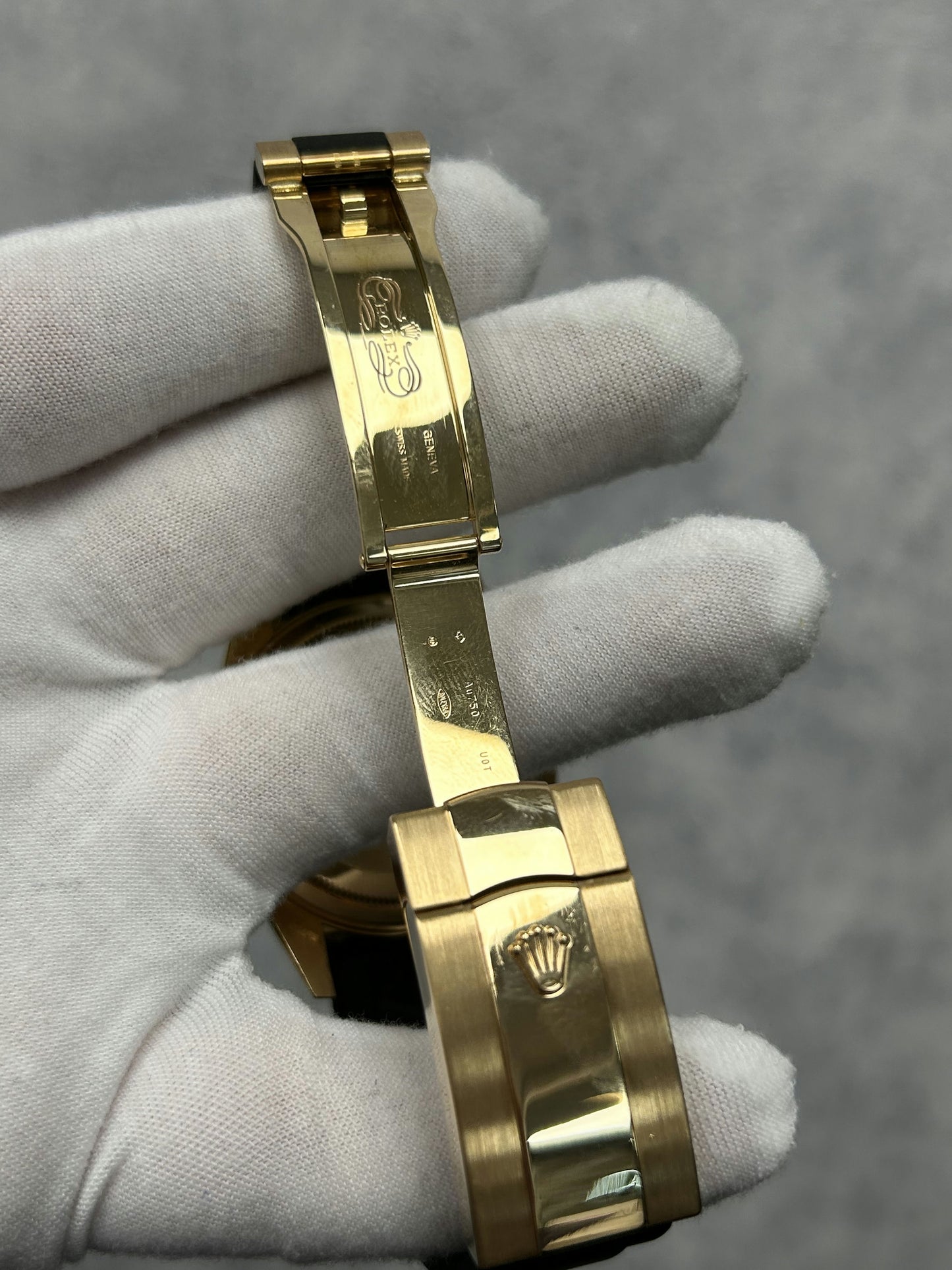 Rolex Sky-Dweller 326238 with Card