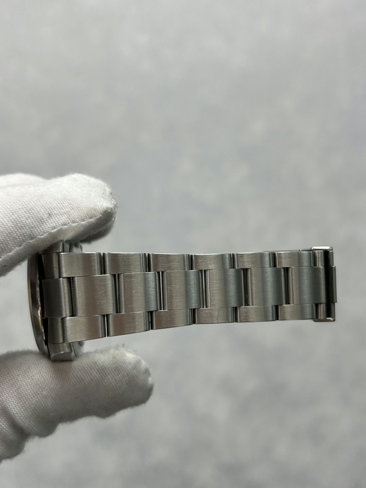 Rolex Air-King 126900 with Card