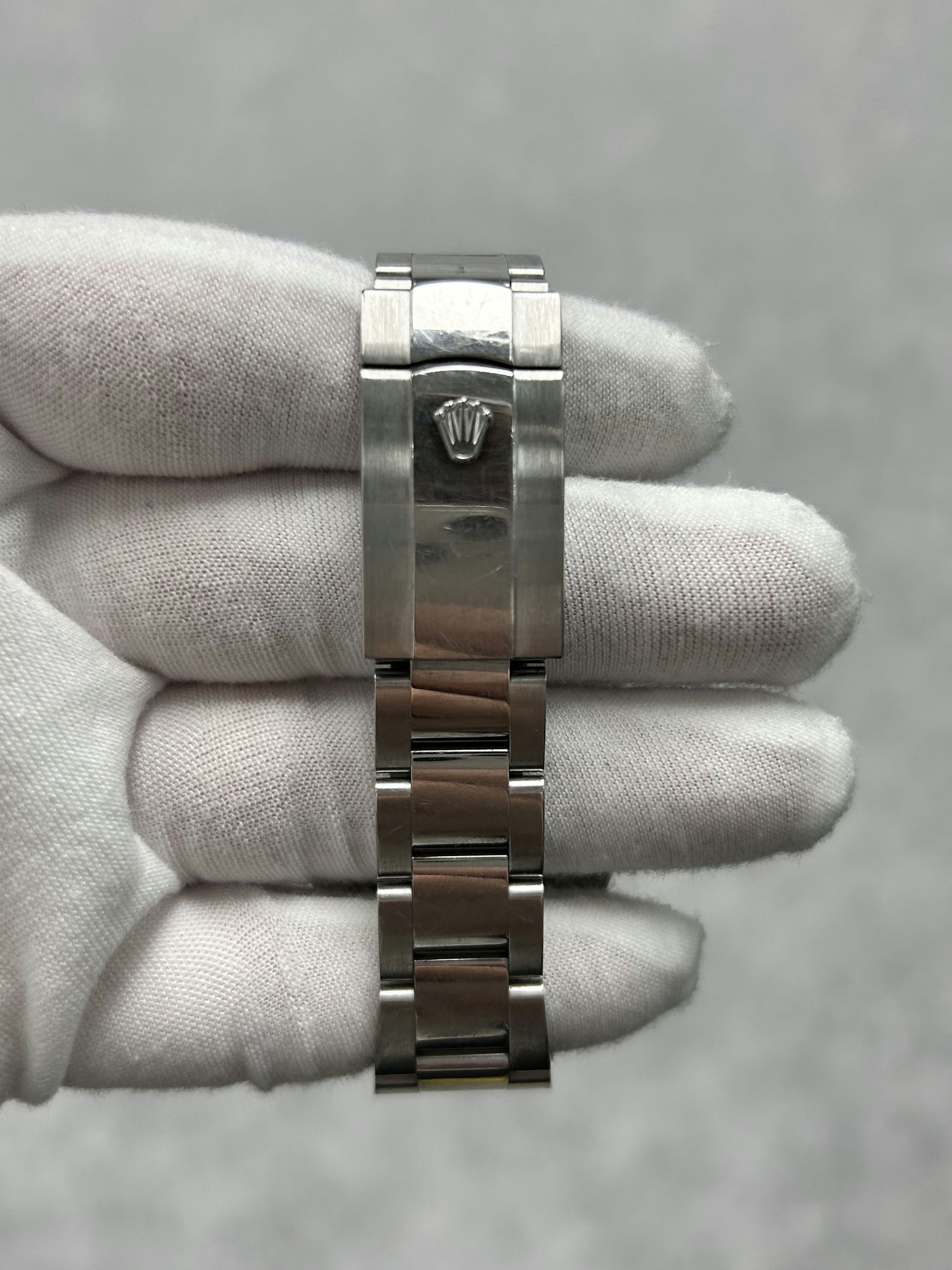 Rolex Oyster Perpetual 41 126300 with Card