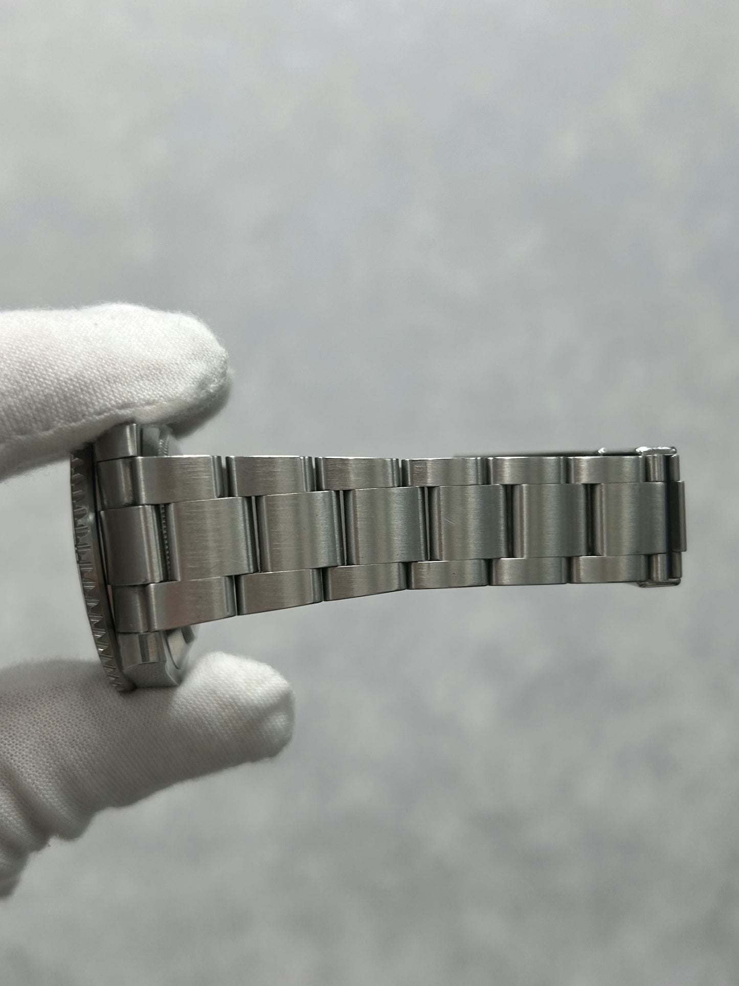 Rolex Submariner 114060 with Card