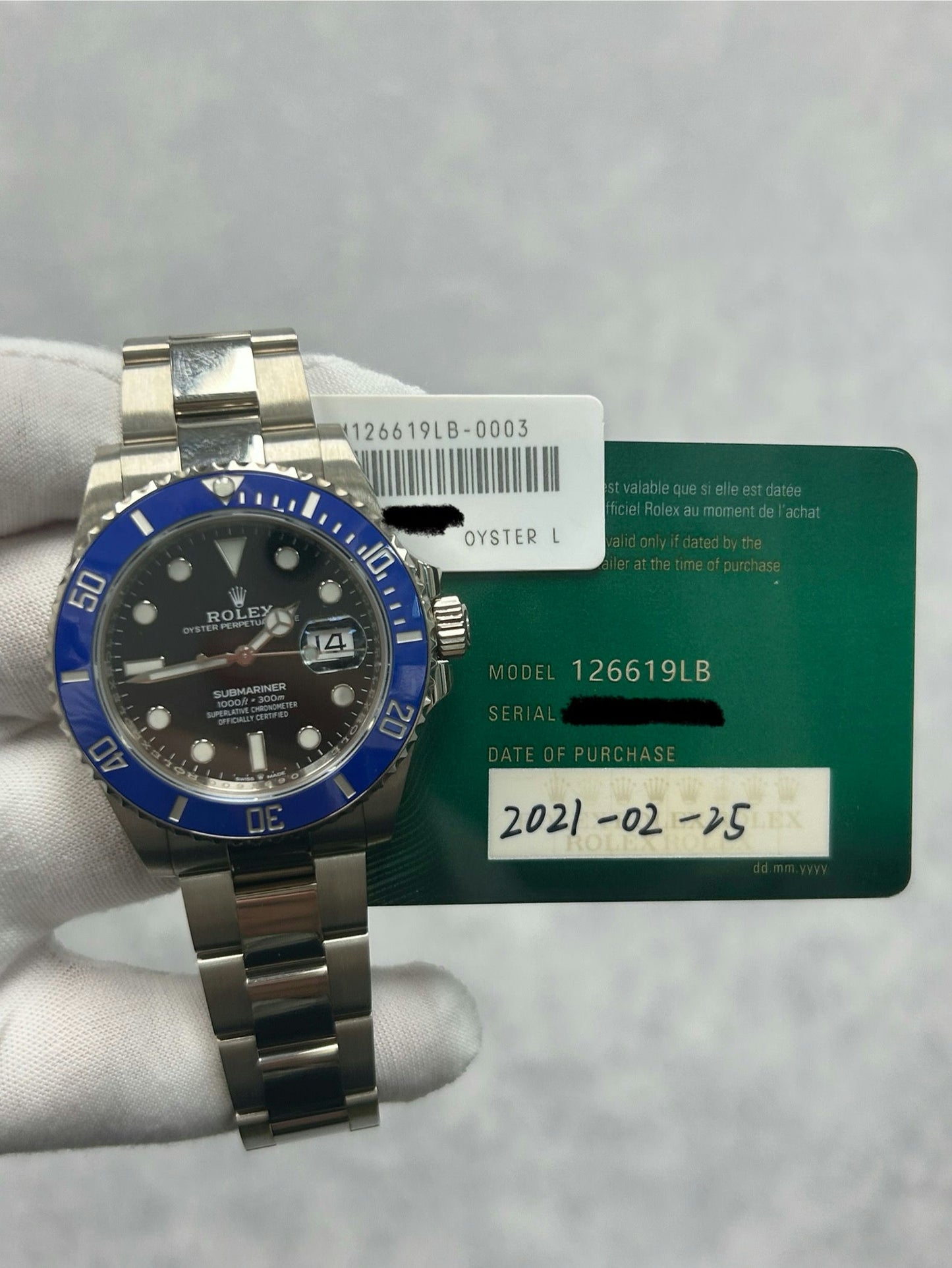 Rolex Submariner 126619LB with Card