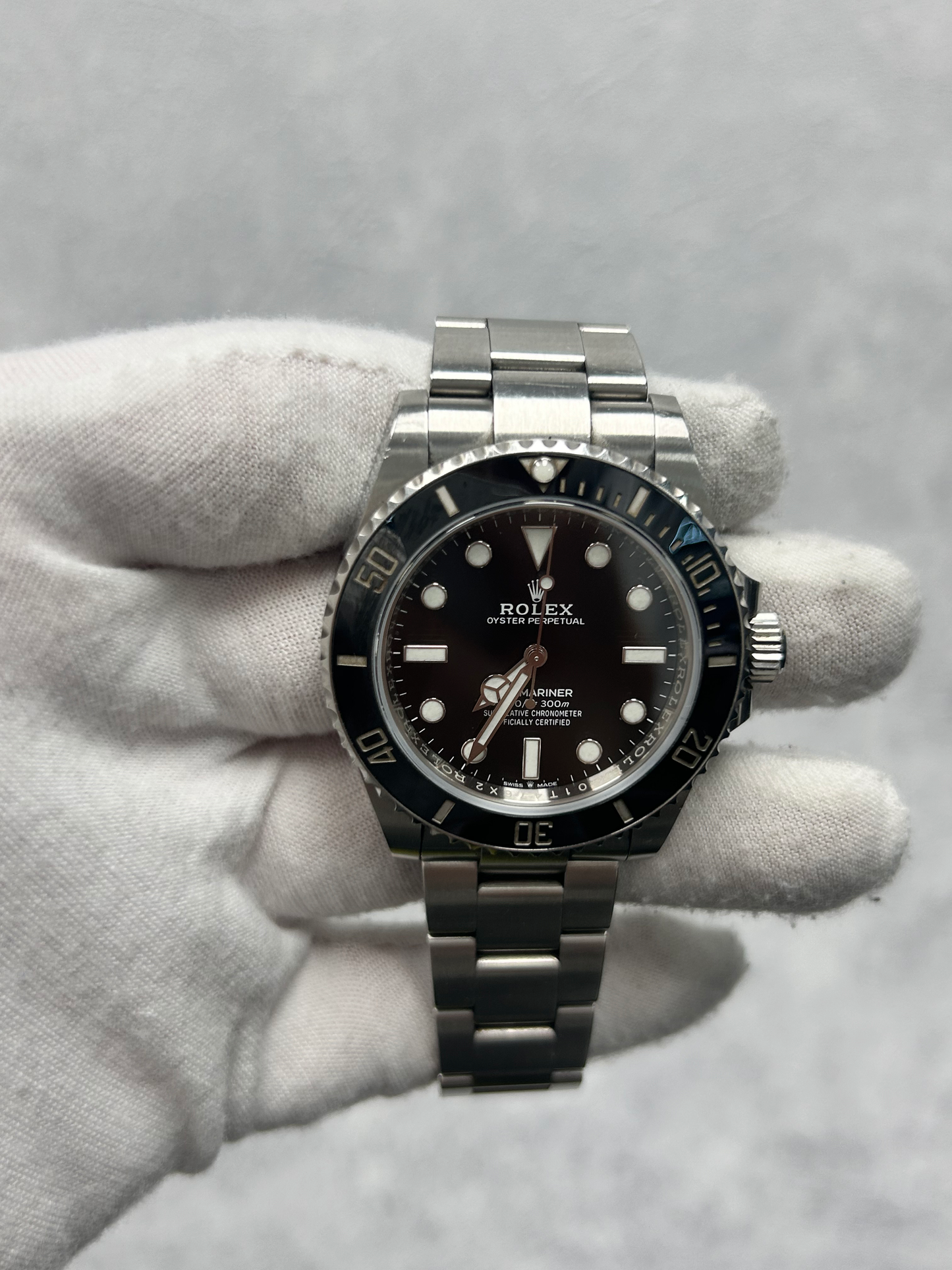 Rolex Submariner 124060 with Card