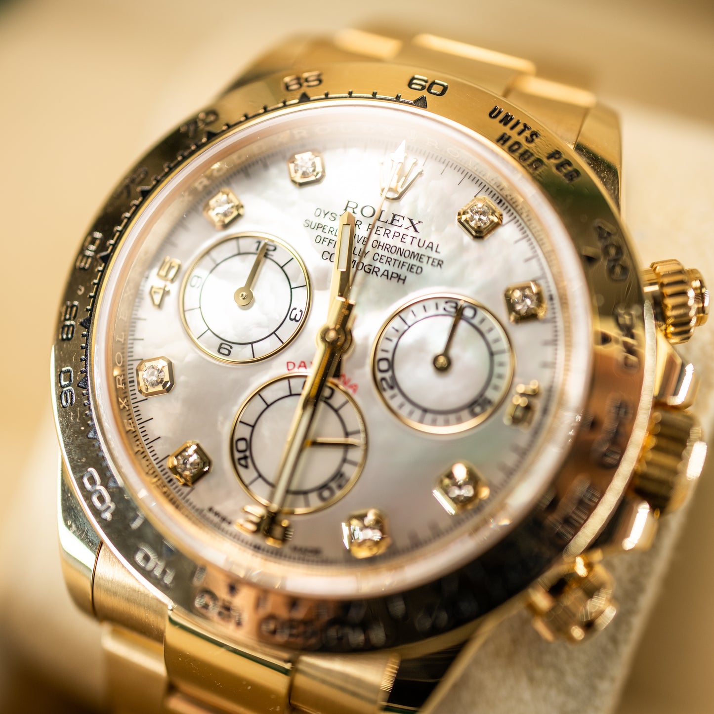 Rolex Daytona 116508NG Mother of Pear Dial Full Set