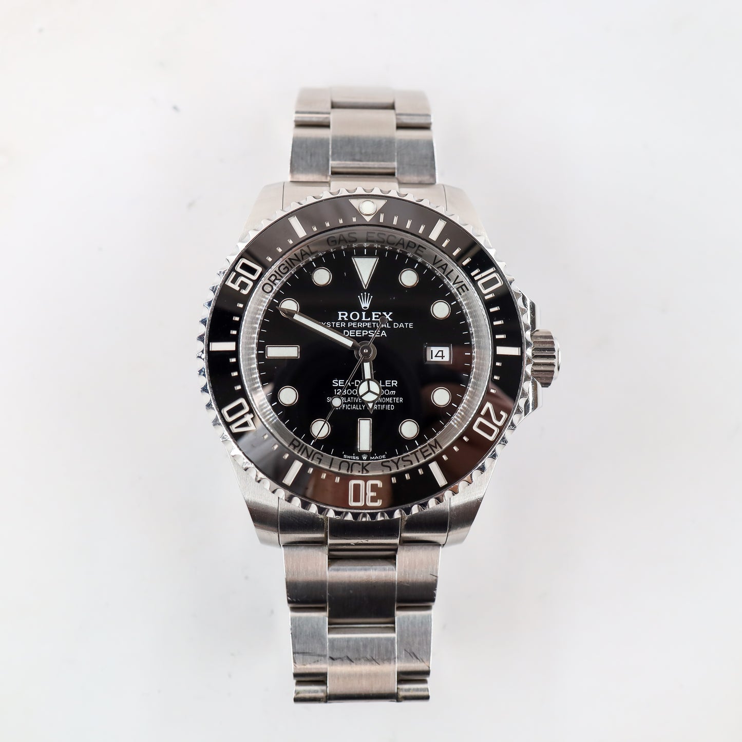 Rolex Sea-Dweeler 126660 with Card