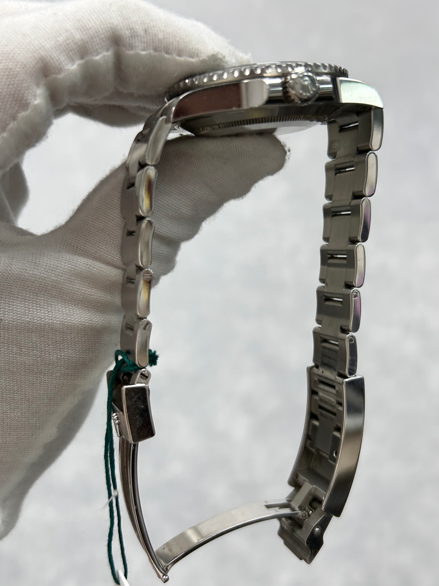 Rolex Submariner 124060 with Card