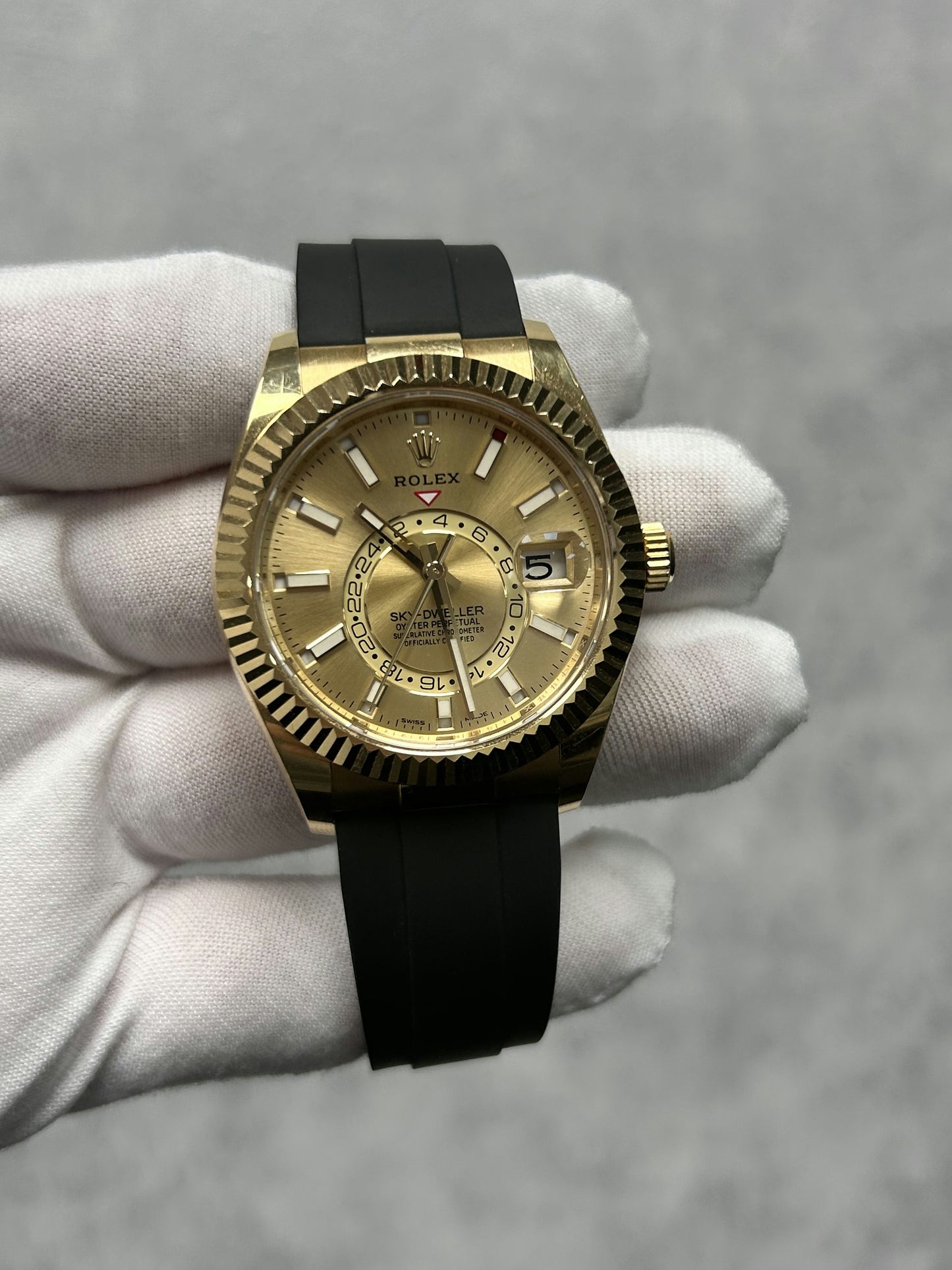 Rolex Sky-Dweller 326238