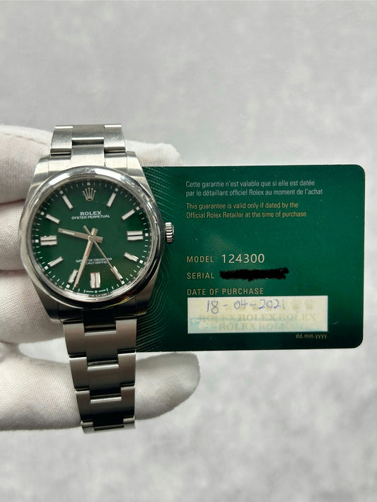 Rolex Oyster Perpetual 124300 with Card
