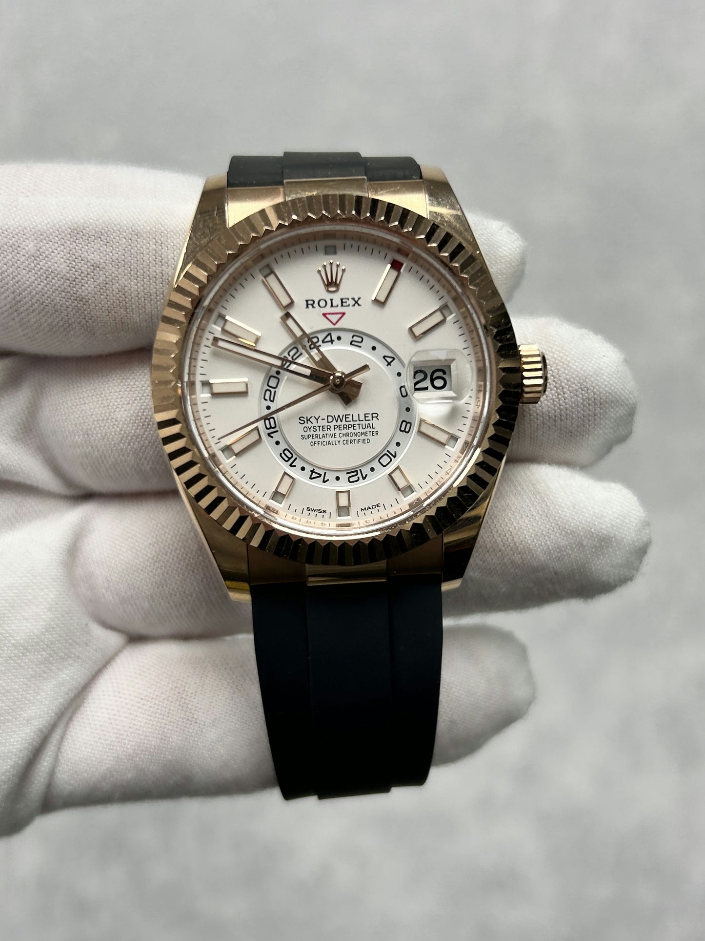 Rolex Sky-Dweller 326235