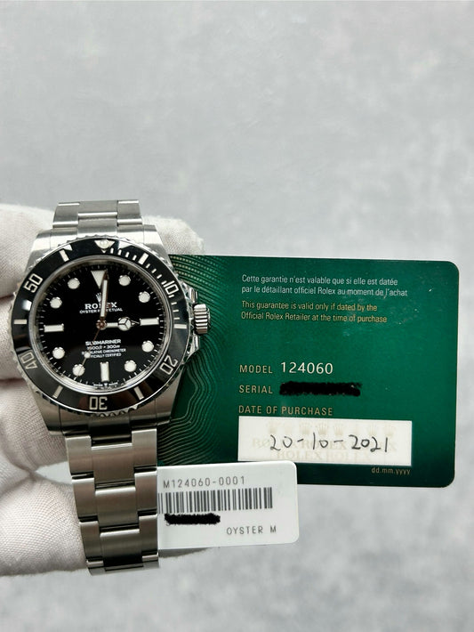Rolex Submariner 124060 with Card