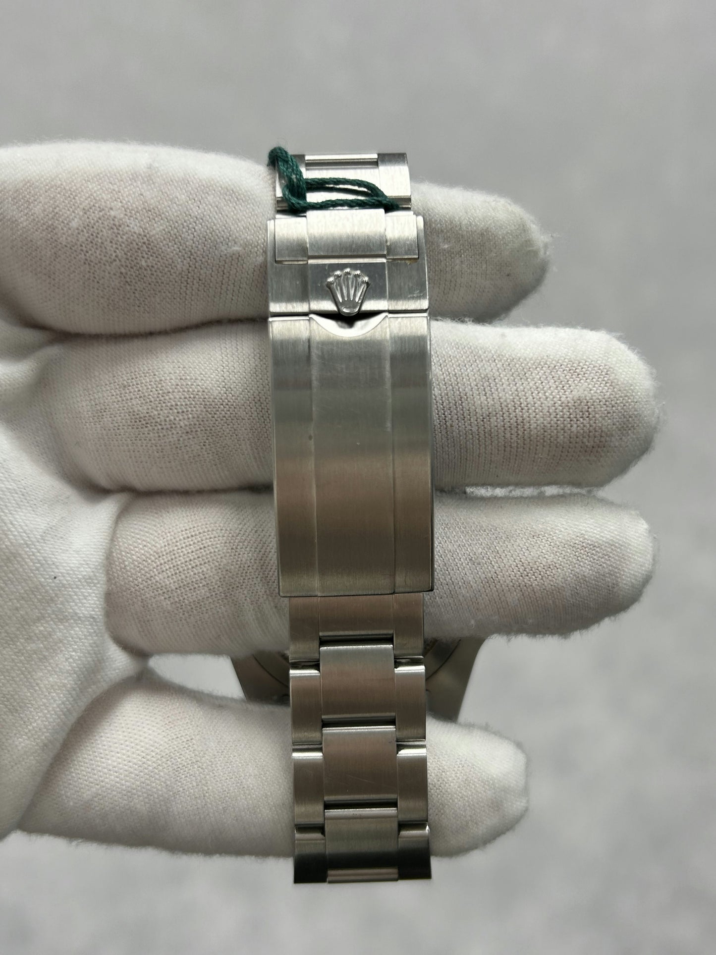 Rolex Submariner 124060 with Card