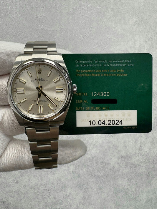 Rolex Oyster Perpetual 41 124300 with Card
